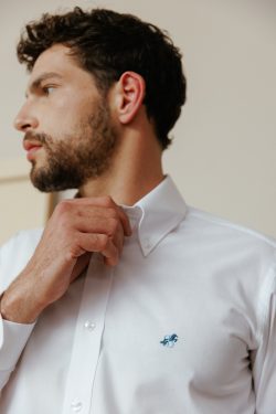 ⁦חולצת אוקספורד - לבן⁩ – תמונה ⁦4⁩