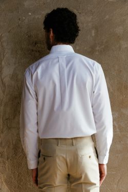⁦חולצת אוקספורד Regular Fit - לבן⁩ – תמונה ⁦5⁩